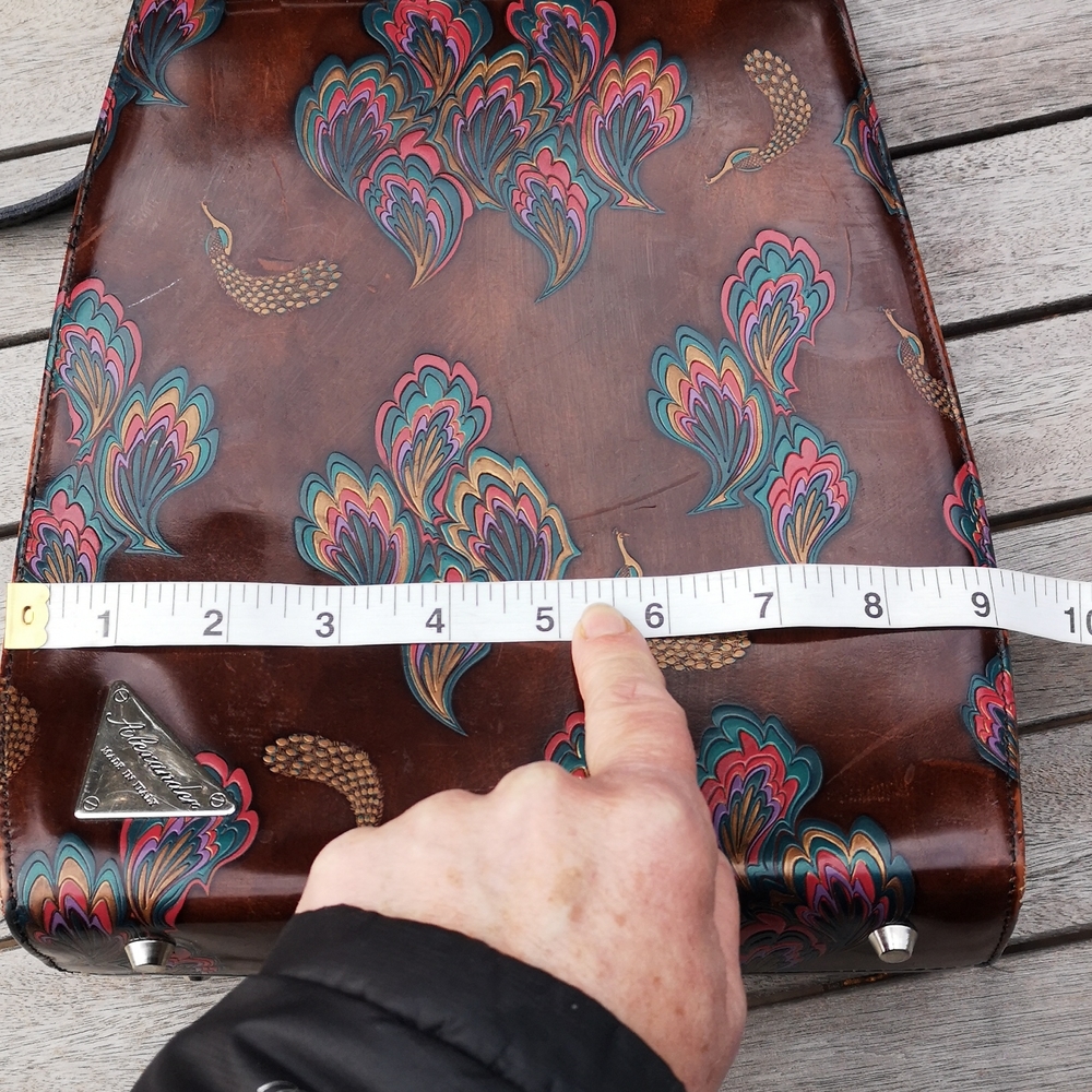 Italian Leather Stunning peacock-design bag - Picture 11 of 16